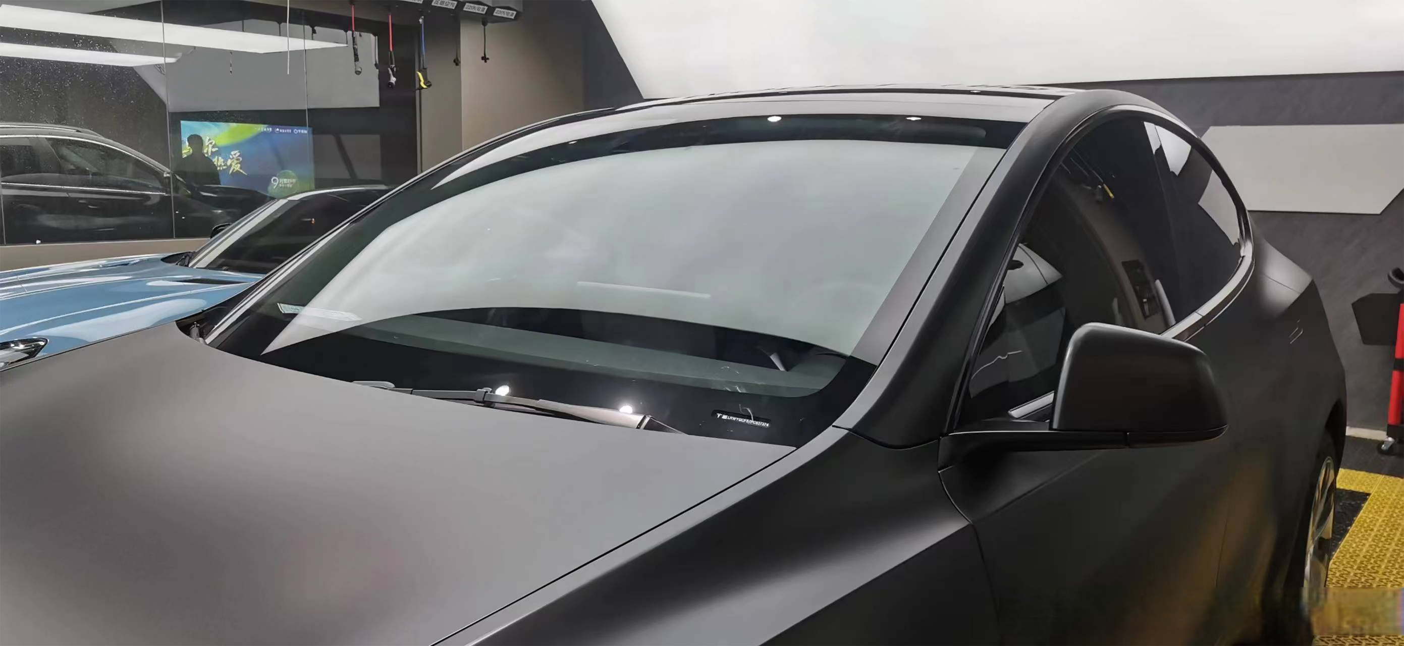 三生有缘，为爱车贴膜 车窗玻璃膜与汽车玻璃的完美守护