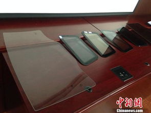 超七成汽车遮阳膜不合格，外力冲击下玻璃飞溅隐患亟待关注